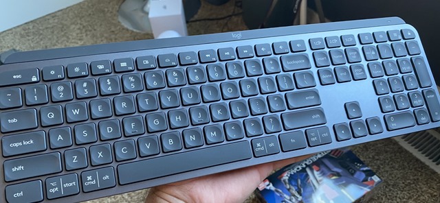 Logitech MX Keys